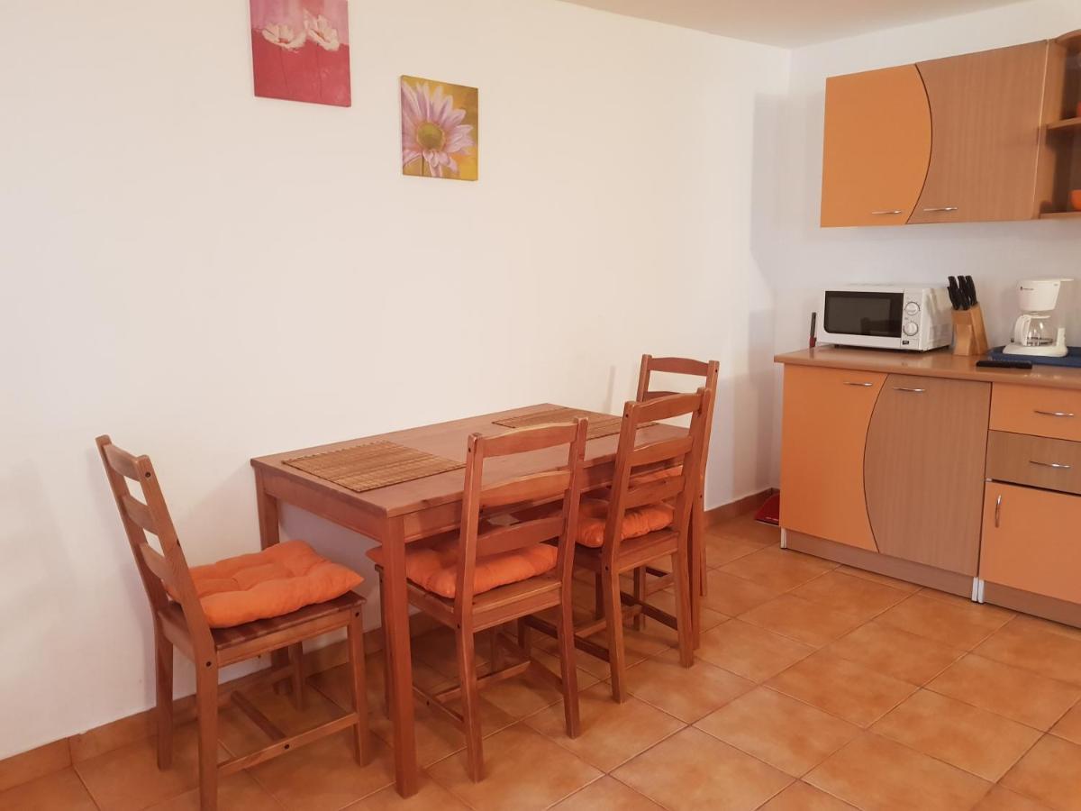 Casutele Intim Villa Costinesti Luaran gambar