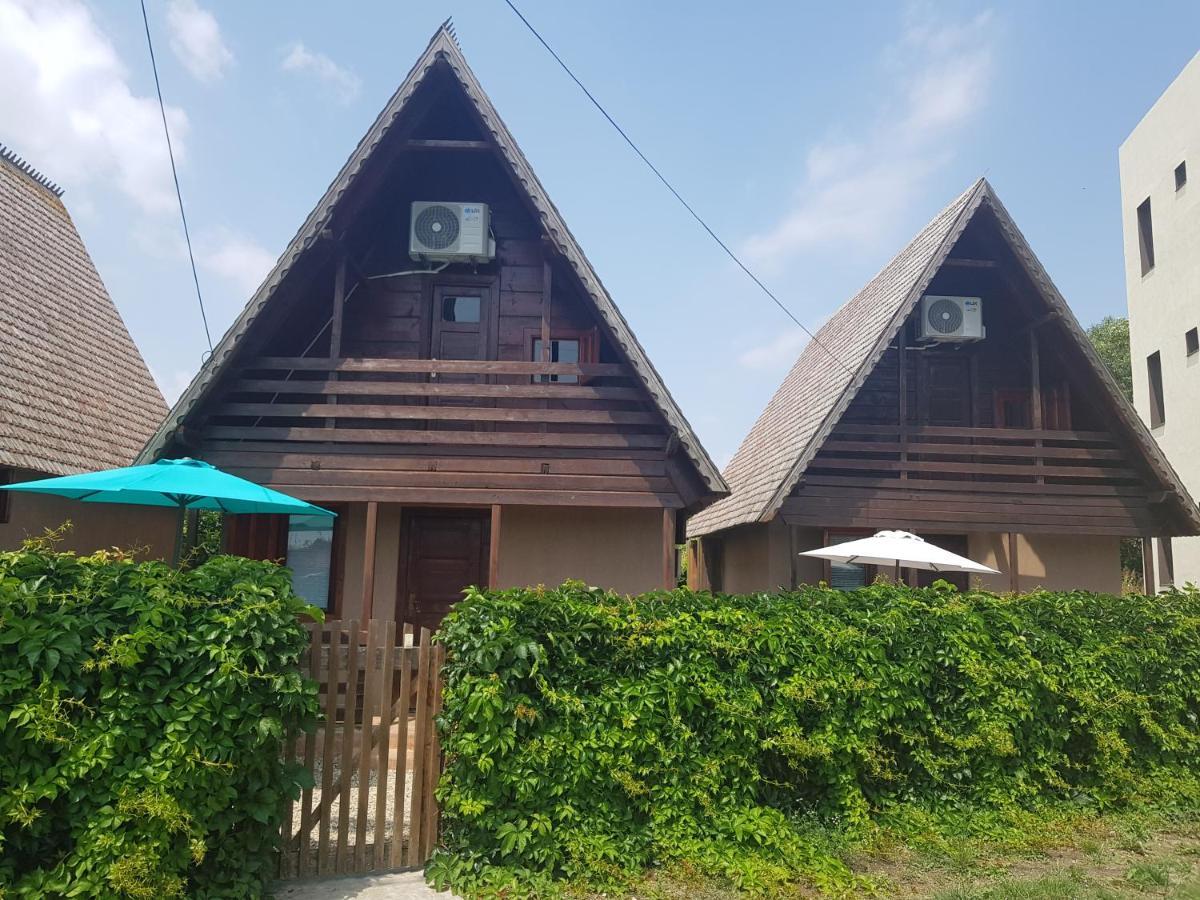 Casutele Intim Villa Costinesti Luaran gambar