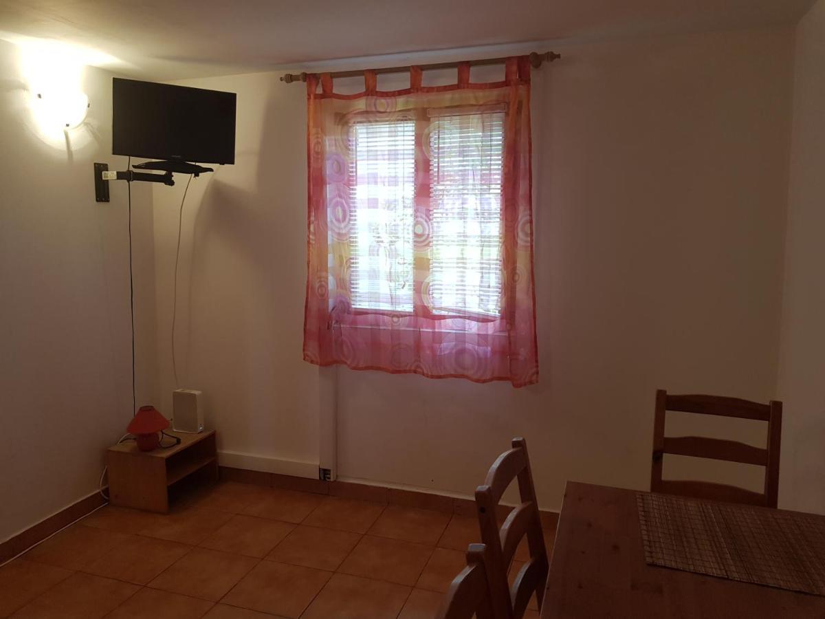Casutele Intim Villa Costinesti Luaran gambar